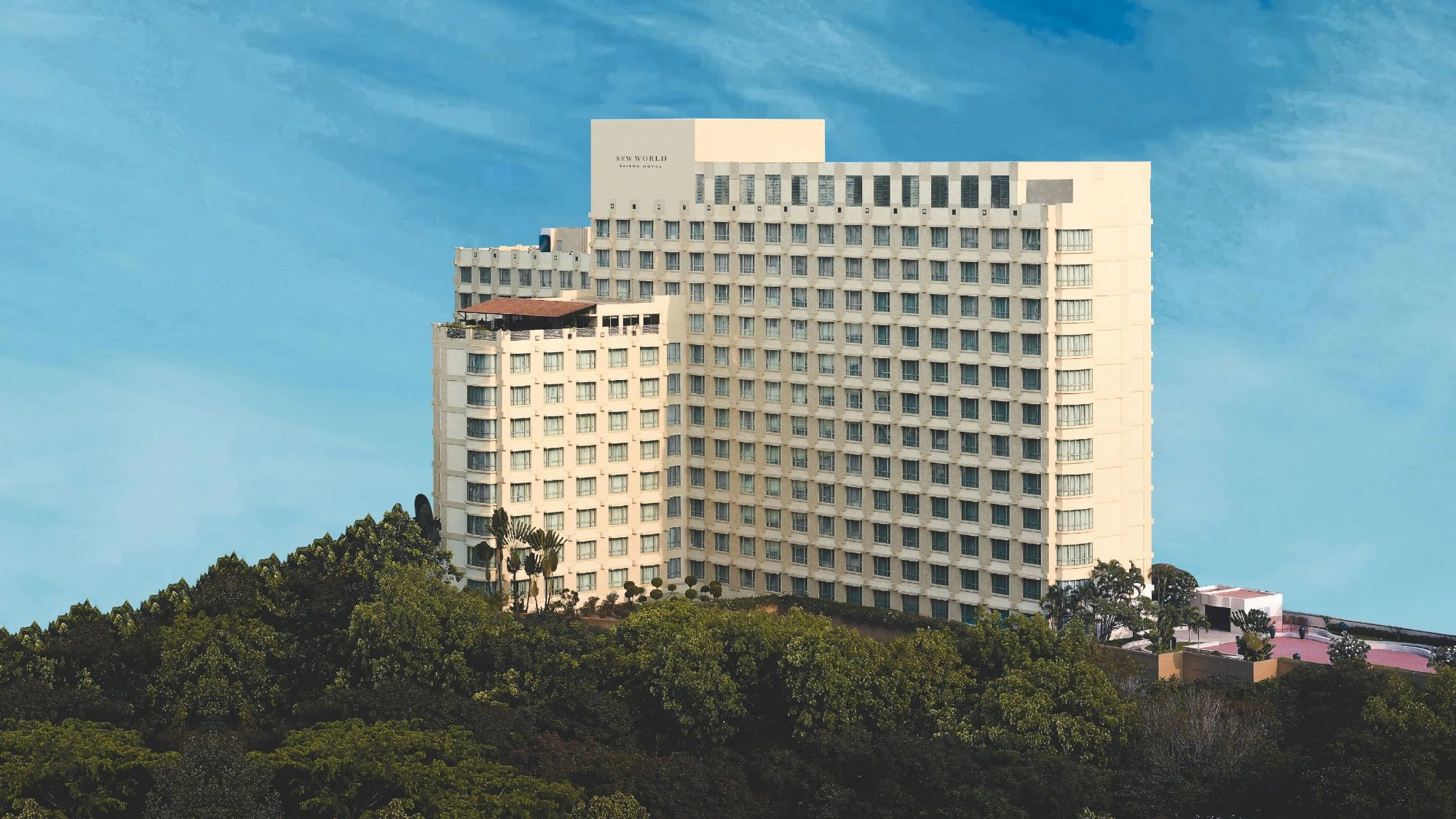 NEW WORLD  hotel siagon or similar